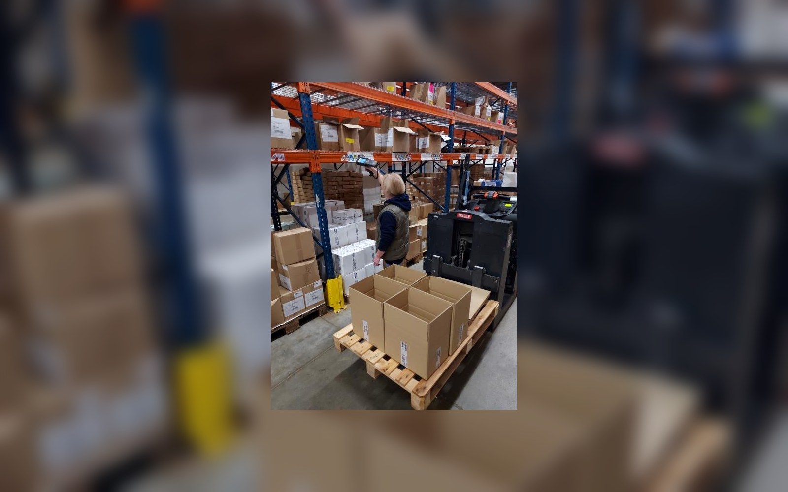 Préparation logistique et expédition de supports marketing